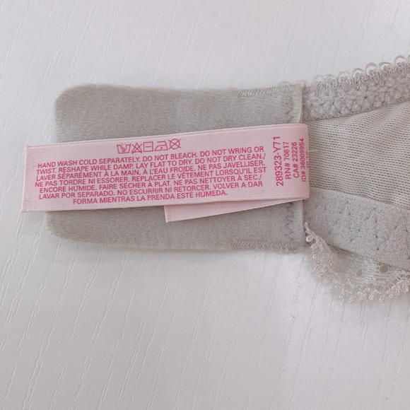 Victoria’s Secret Dream Angels Lined Demi Shimmer - Picture 11 of 11